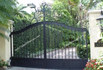 Centurion: Victorian Design - Scroll Design - Victorian Driveway Gates