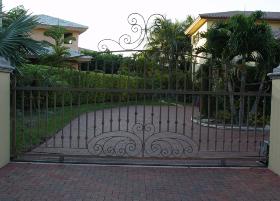 Sliding or Swing this Driveway Gate offer Safety and Security
