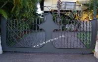 Wrought Iron Custom Design Driveway Entrance Ideas | Aluminum Driveway Entrance Ideas